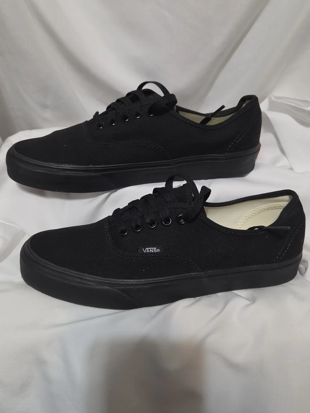 Vans Women's Black Authentic Low-Top Sneakers